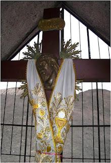 SANTÍSIMA CRUZ DE SOL DE ORO