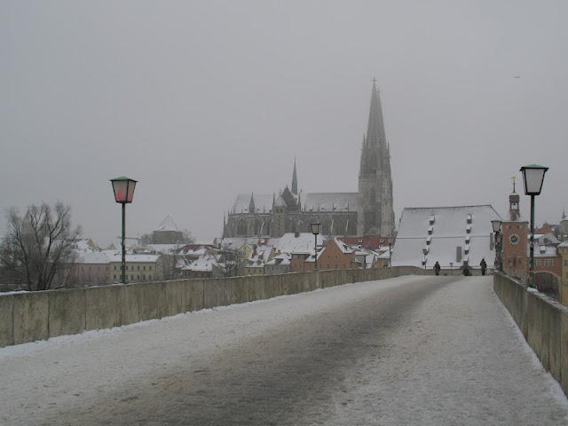 CALLEJEANDO EN REGENSBURG: ENTRE GOTICOS, ROMANOS Y EL DANUBIO