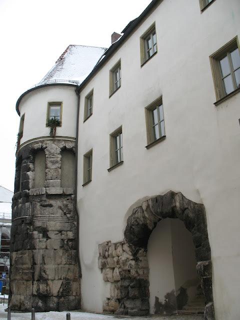 CALLEJEANDO EN REGENSBURG: ENTRE GOTICOS, ROMANOS Y EL DANUBIO