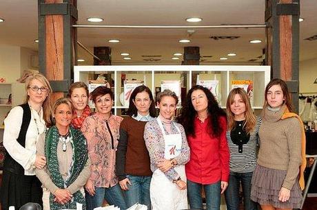 MUJERES REALES DESAYUNANDO CON LA REVISTA MIA MUJERES REALES DESAYUNANDO CON LA REVISTA MIA
