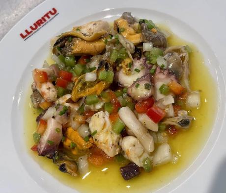 Lluritu 3: el fenómeno de la marisquería desenfadada en Barcelona Lluritu 3