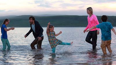 Nuestro último verano en Escocia + As despedidas + La segunda venida de Hilda Bustamante Nuestro último verano en Escocia + As despedidas + La segunda venida de Hilda Bustamante