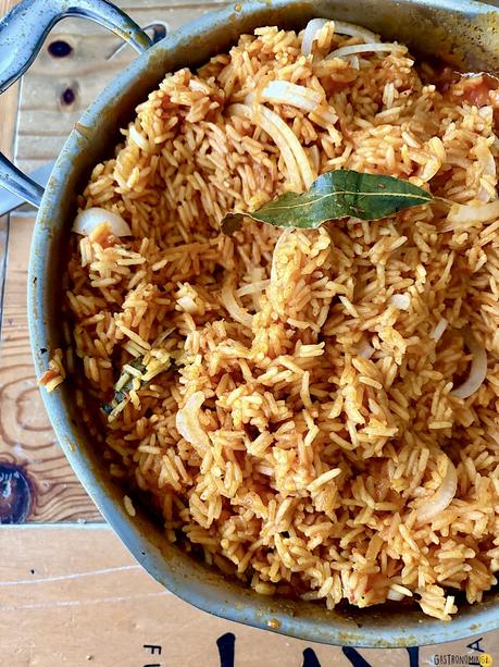 Arroz Jollof, un básico de la gastronomía del Oeste africano Arroz Jollof, un básico de la gastronomía del Oeste africano