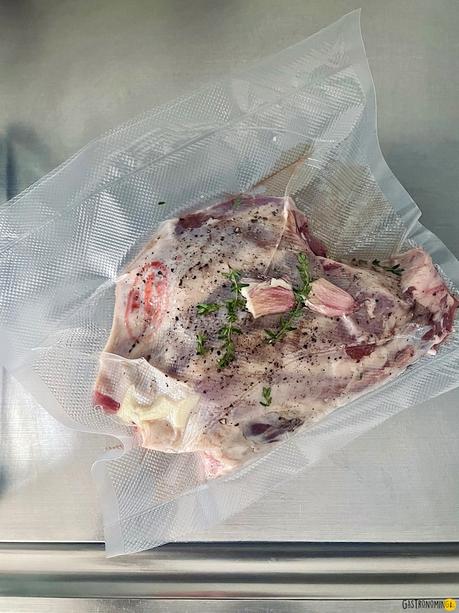 Pierna de ternasco deshuesada asada (sous vide) Pierna de ternasco deshuesada asada (sous vide)