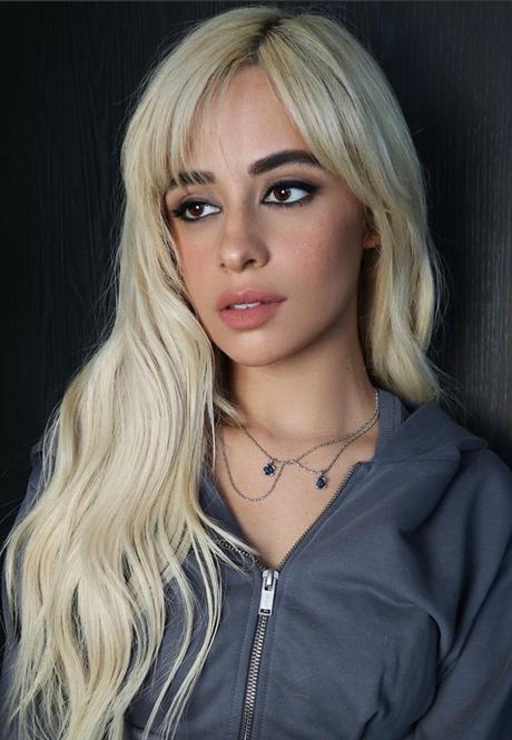 Tendencias maquillaje 2025 Mac trends labios ojos peinados Argentina productos cejas invierno otoño verano primavera