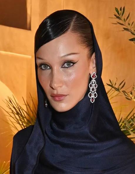 Tendencias maquillaje 2025 Mac trends labios ojos peinados Argentina productos cejas invierno otoño verano primavera