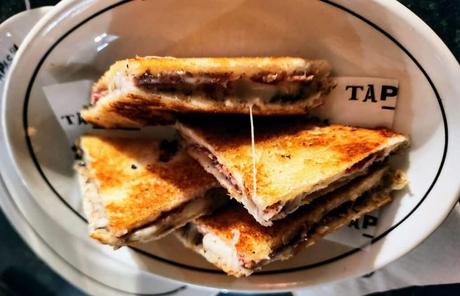 Carles Abellan sorprende con su nuevo Bar Vint-i-Quatre en Barcelona Bar vint-i-quatre