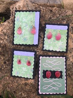 Pulseras de resina y pendientes