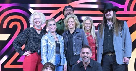 ERIK SEGERSTEDT Y KLARA HAMMARSTRÖM GANAN LA SEGUNDA ELIMINATORIA DEL MELODIFESTIVALEN 2025