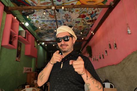 A favor o en contra | Entre músicos, poetas y colores