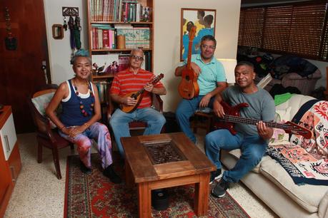 A favor o en contra | Entre músicos, poetas y colores