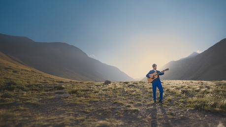 Antonio Montenegro inicia un viaje sin regreso y su primera parada es ‘Perdón por no pedir perdón’ Antonio Montenegro inicia un viaje sin regreso y su primera parada es ‘Perdón por no pedir perdón’