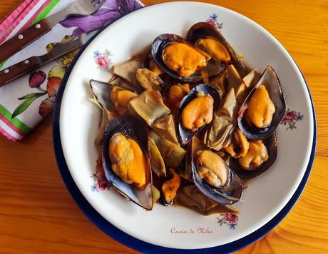 Mejillones con alcachofas