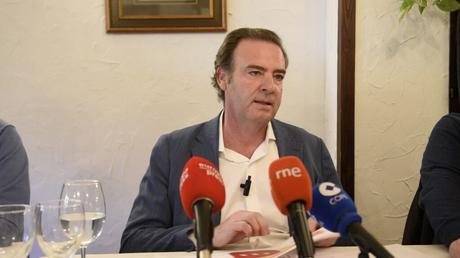 Castilla-La Mancha guarda un minuto de silencio en repulsa al último asesinato machista ocurrido en Benalmádena