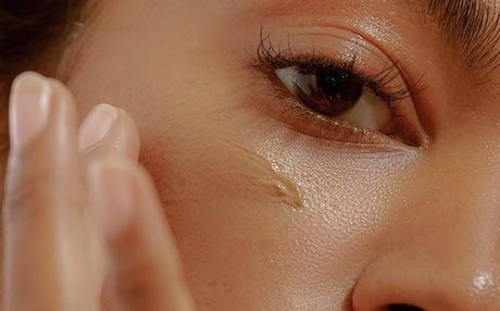 Maquillaje manos dedos brocha esponja trucos cómo se usa para que sirve piel grasa seca Maquillaje manos dedos brocha esponja trucos cómo se usa para que sirve piel grasa seca