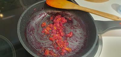 Mandarina sofrita en una sartén