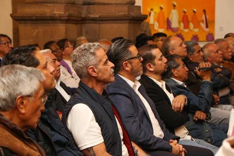 Filiberto Juárez Córdoba presenta su obra De locuras y corduras en el Miércoles Literario