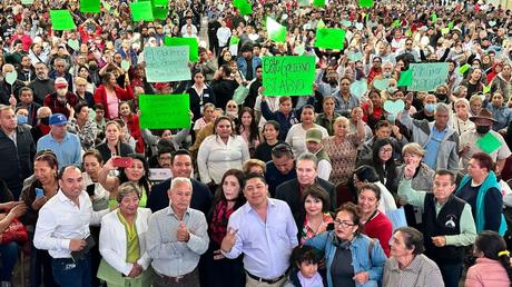 Gallardo entrega tarjetas con 60 viajes mensuales gratis para transporte público a 6500 personas con discapacidad