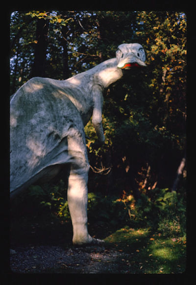 Esculturas dinosaurianas de carretera bajo la lente de John Margolies (II)