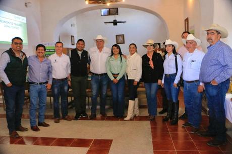 Concejo Municipal de Villa de Pozos impulsa financiamiento para productores agropecuarios