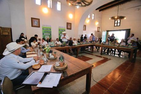 Concejo Municipal de Villa de Pozos impulsa financiamiento para productores agropecuarios