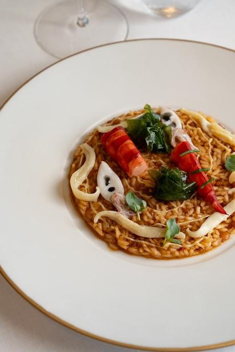 La magia de Enoteca Paco Pérez: un viaje culinario a través del Mediterráneo La magia de Enoteca Paco Pérez: un viaje culinario a través del Mediterráneo