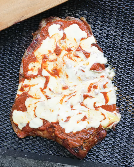 matambre a la pizza sobre la parrilla