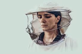 Colmena + Tras do ceo + La escuela de vida