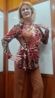 FALDA+BUFANDA EN PATA DE GALLO Y PANTALON + CAMISETA