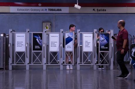 Samsung: Descubre la Estación de Metro Galaxy AI