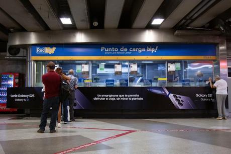 Samsung: Descubre la Estación de Metro Galaxy AI