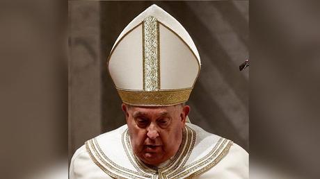 El Papa Francisco permanece hospitalizado por infección multibacteriana El Papa Francisco permanece hospitalizado por infección multibacteriana