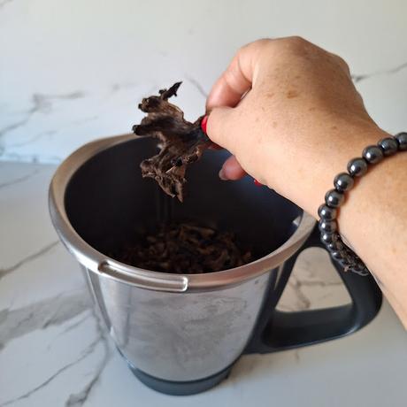 Trompetas de la muerte en polvo Trompetas de la muerte en polvo