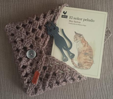 FUNDA DE LIBRO FUNDA DE LIBRO