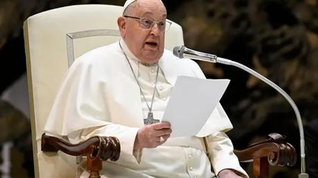 Neumonía bilateral complica la recuperación del Papa Francisco, anuncia el Vaticano Neumonía bilateral complica la recuperación del Papa Francisco, anuncia el Vaticano