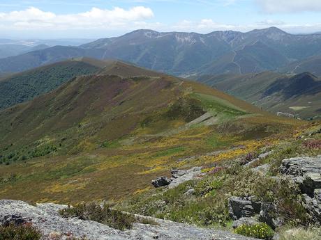 Trabáu-Las Ḷḷagunas de Trabáu-Tesu Mular-El Vaḷḷe Ḷḷeirosu