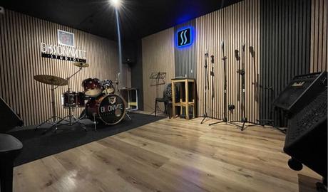 Dissonante Studios: el nuevo epicentro de la música y el arte en Bogotá