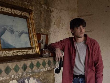 Ivancho le canta al amor y a la nostalgia en su nuevo sencillo ‘Eternos’