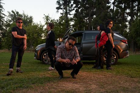 Los Bunkers y Hyundai se unen para presentar el primer cortometraje publicitario de una banda y una marca automotriz Los Bunkers y Hyundai se unen para presentar el primer cortometraje publicitario de una banda y una marca automotriz