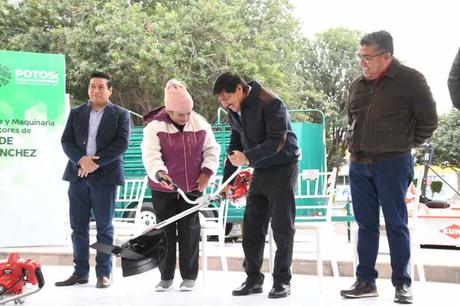 Soledad de Graciano Sánchez impulsa el campo con entrega de apoyos agrícolas