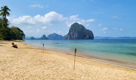 La playa cerca de El Nido, Palawan