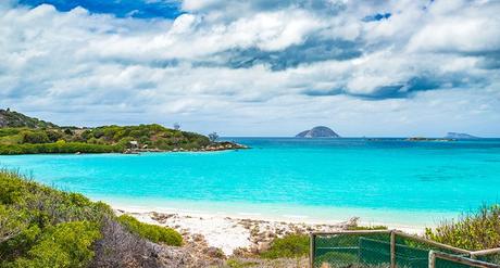 La hermosa laguna azul de la isla Lizard