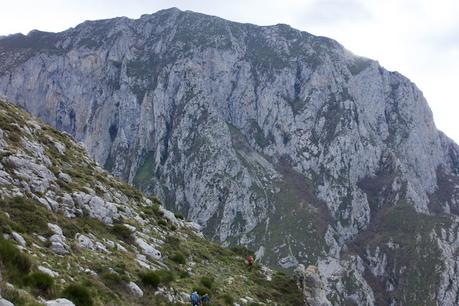 Peña Gradura y La Sala por Senda L' Gabitu y Cuafurada