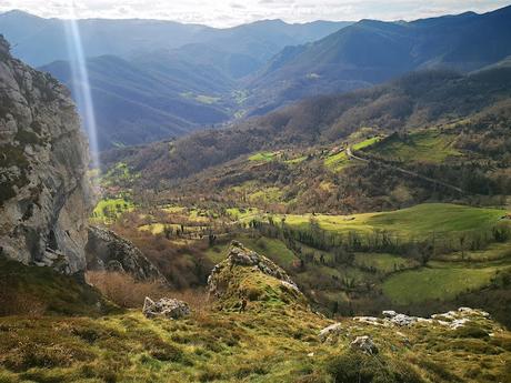 Peña Gradura y La Sala por Senda L' Gabitu y Cuafurada