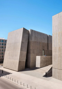 EDP Headquarters, Lisboa / Arq. Alejandro Aravena