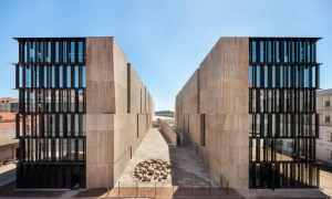 EDP Headquarters, Lisboa / Arq. Alejandro Aravena