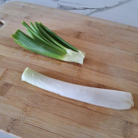 Albóndigas con calçots en salsa de trompetas de la muerte Albóndigas con calçots en salsa de trompetas de la muerte