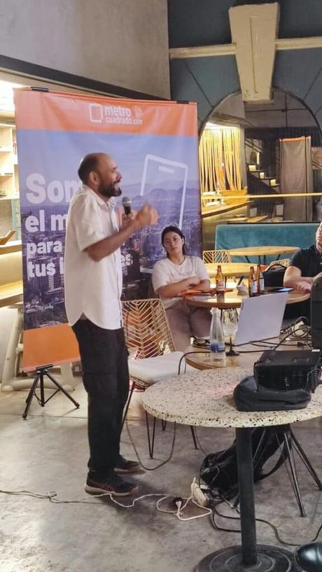 Carlos Cortés Speaker con Metro Cuadrado en Pereira