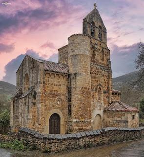 6.123 - AQUELLA IGLESIA...