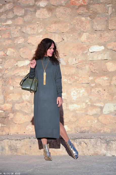 GREEN & BEIGE GREEN & BEIGE